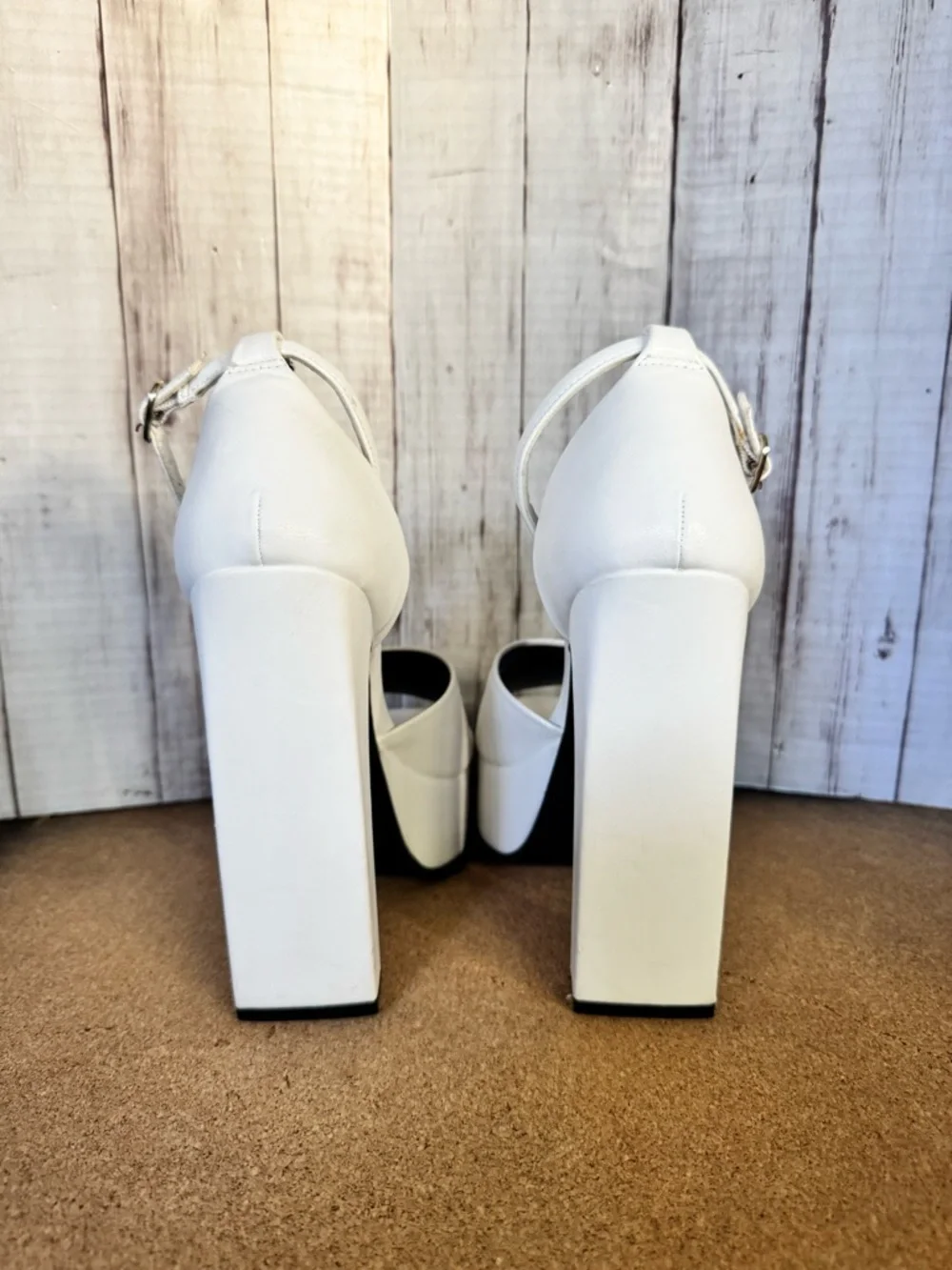 Steve Madden White Platform 7M Ankle-Strap Heels Pumps White